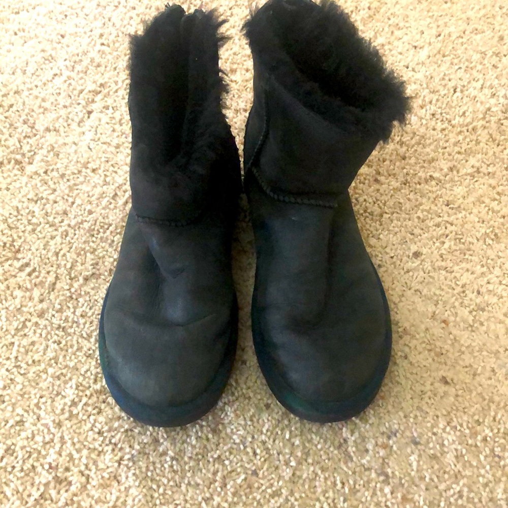 UGGS